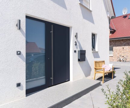 Drzwi wejściowe ThermoPlan Hybrid doskonale nadają się do domów pasywnych